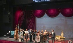 TÜRKLER OPERA SAHNESİNİ FETHETTİ