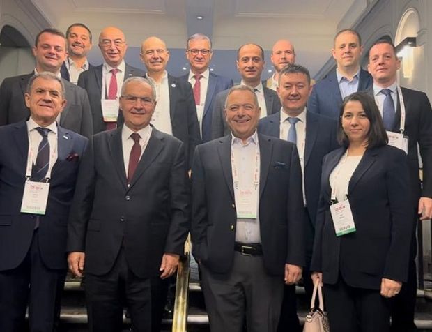 DÜNYA KURU VE KABUKLU MEYVE SEKTÖRÜNÜN KONGRESİ GERÇEKLEŞTİ