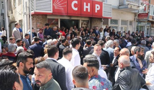 CHP ANTALYA'DA BAYRAMLAŞTI