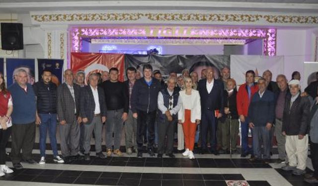 AK PARTİ'DEN MUHTARLAR VE MAHALLE TEMSİLCİLERİ TOPLANTISI