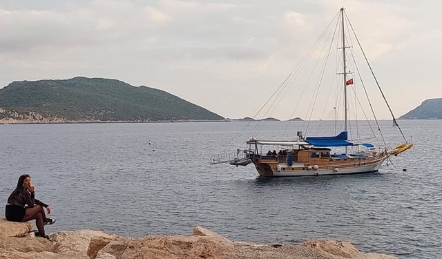 MEİS'Lİ ÇOCUK ANTALYA'DA AMELİYAT EDİLDİ