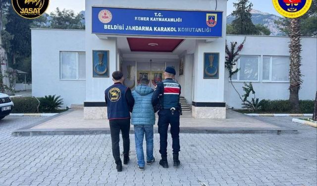 JANDARMADAN KAÇIŞ YOK