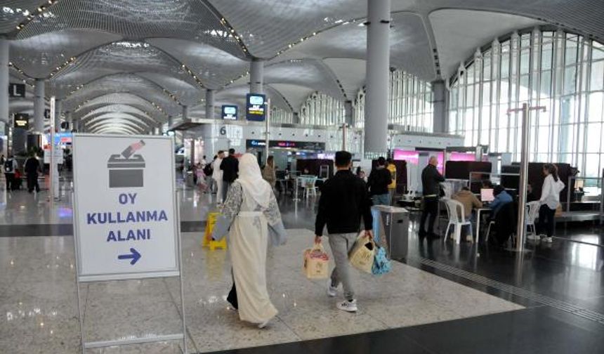 İSTANBUL HAVALİMANI'NDA 15 BİNİ AŞKIN OY KULLANILDI